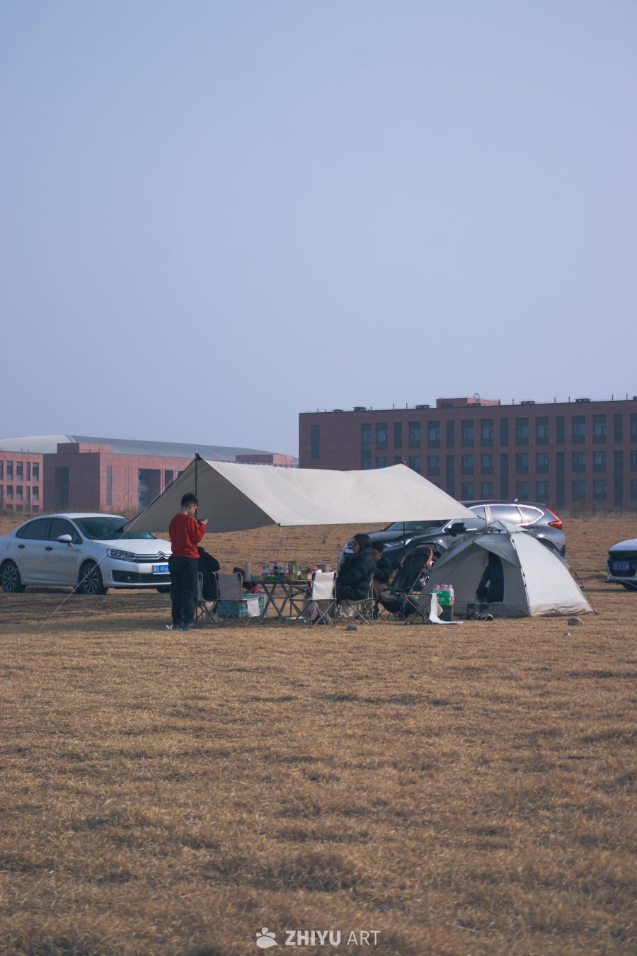 城市边缘的露营时光