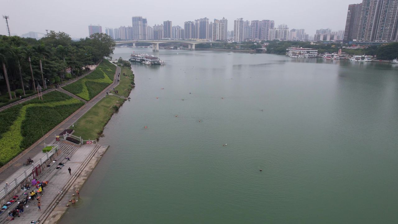 河流 冬泳 体育 锻炼 航拍