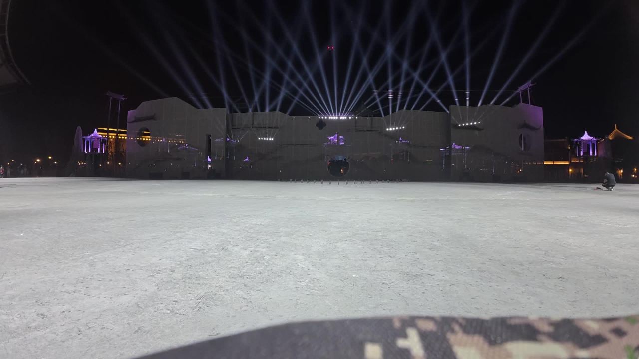 夜幕下的灯光盛宴