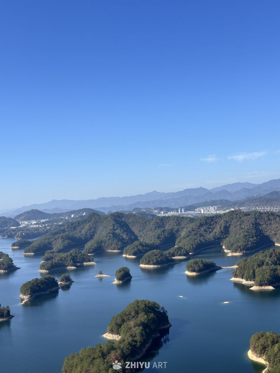 湖光山色，宁静致远