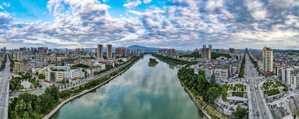 碧绿的城市风光