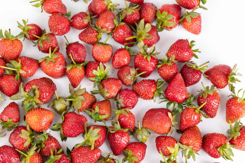 新鲜草莓水果实拍 22