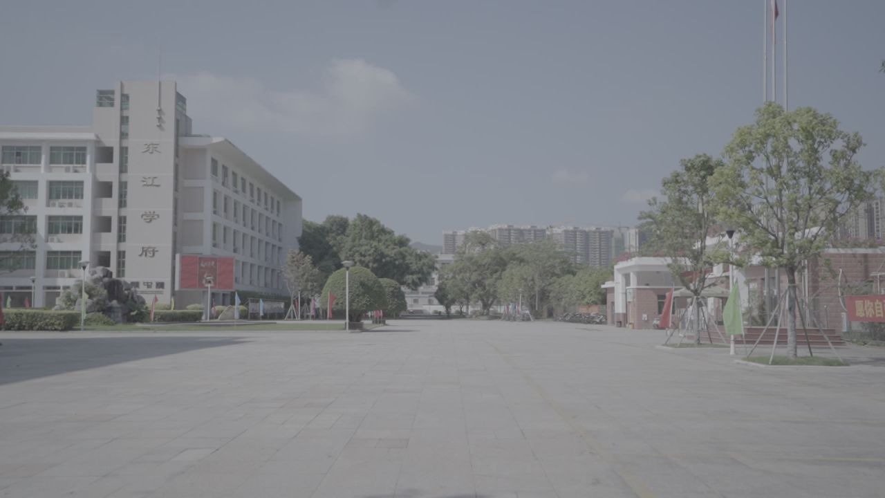 学校环境的空镜 17