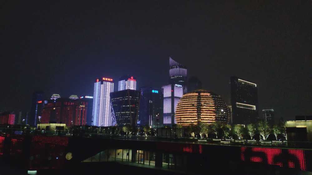杭州城市阳台灯光秀