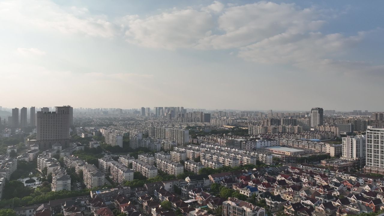 4K航拍昆山城市建筑风光 3