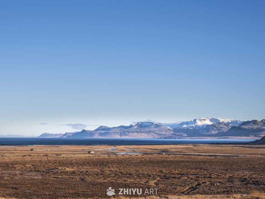 雪山海景荒原图