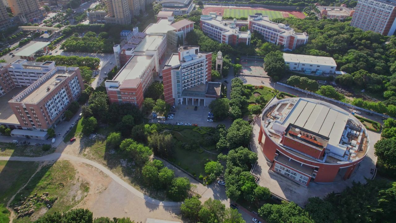 航拍泉州师范学院