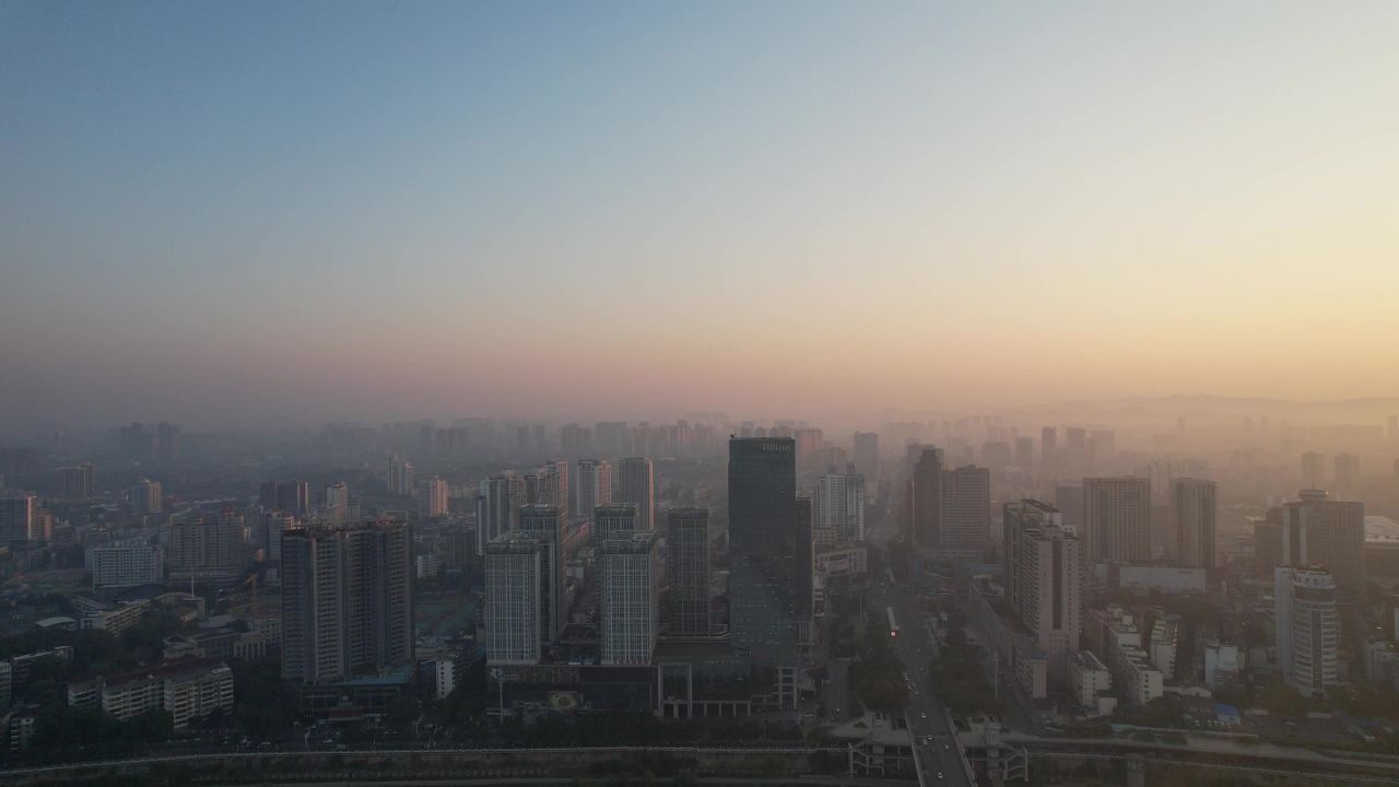 湖南株洲清晨日出彩霞迷雾航拍