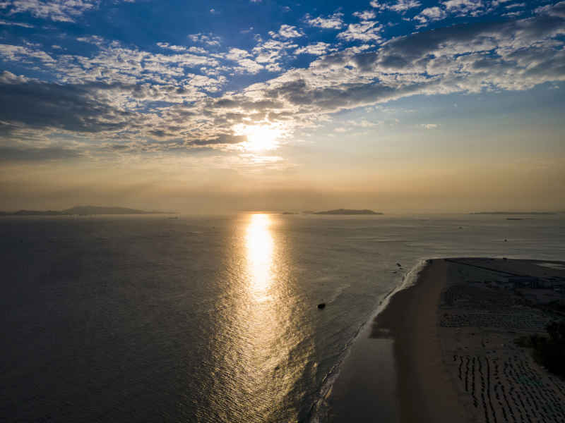 蓝色海洋大海岛屿航拍