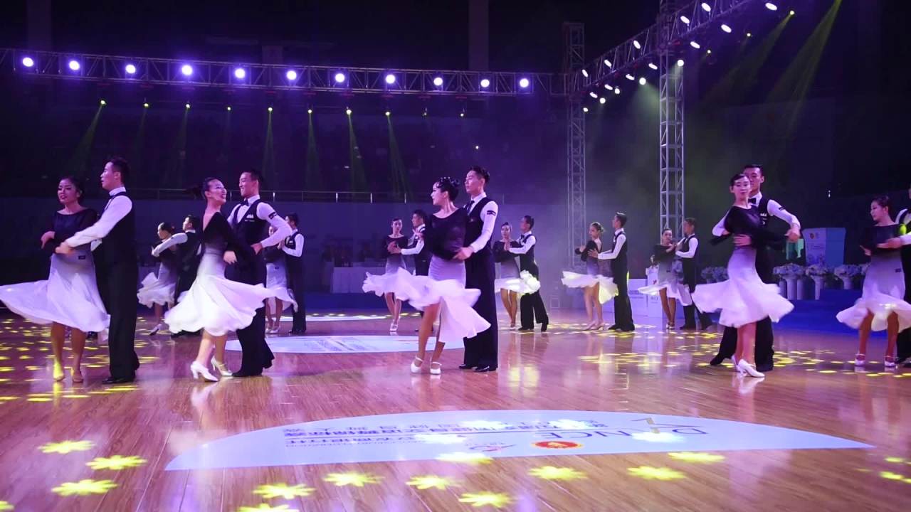 拉丁舞 恰恰舞交谊舞表演比赛青春舞步步伐