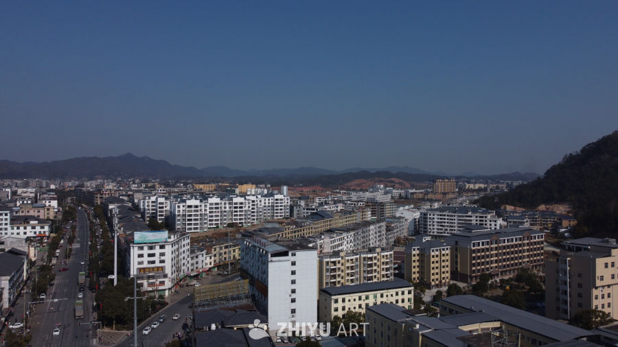 城市全景与自然风光