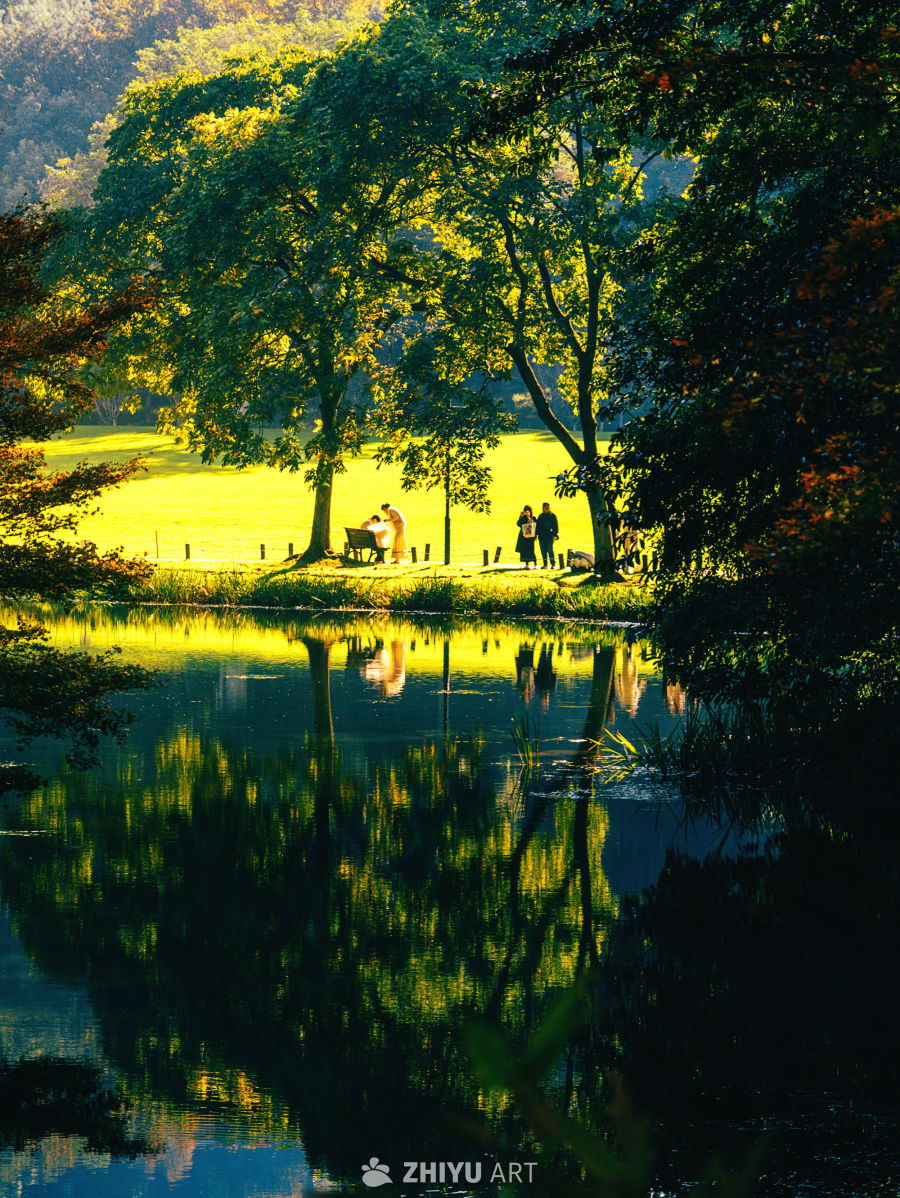 山水间歌声回荡 回荡思念的滚烫