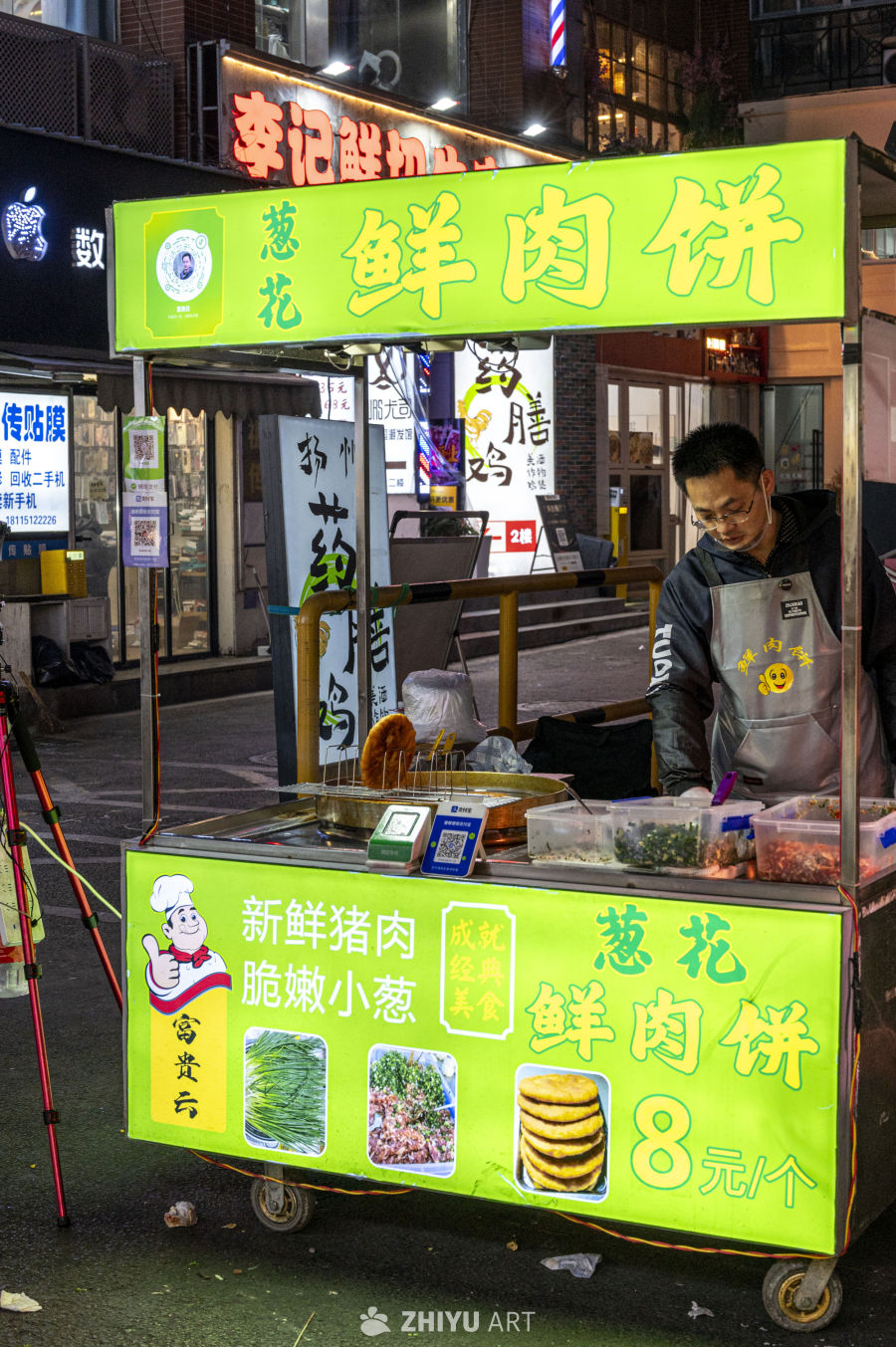 街头小吃人间烟火深夜食堂 36