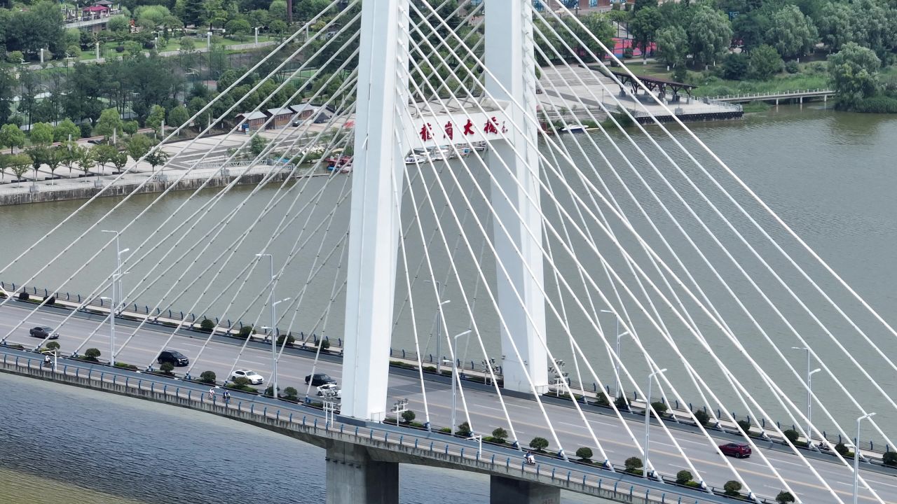 汉中龙岗大桥