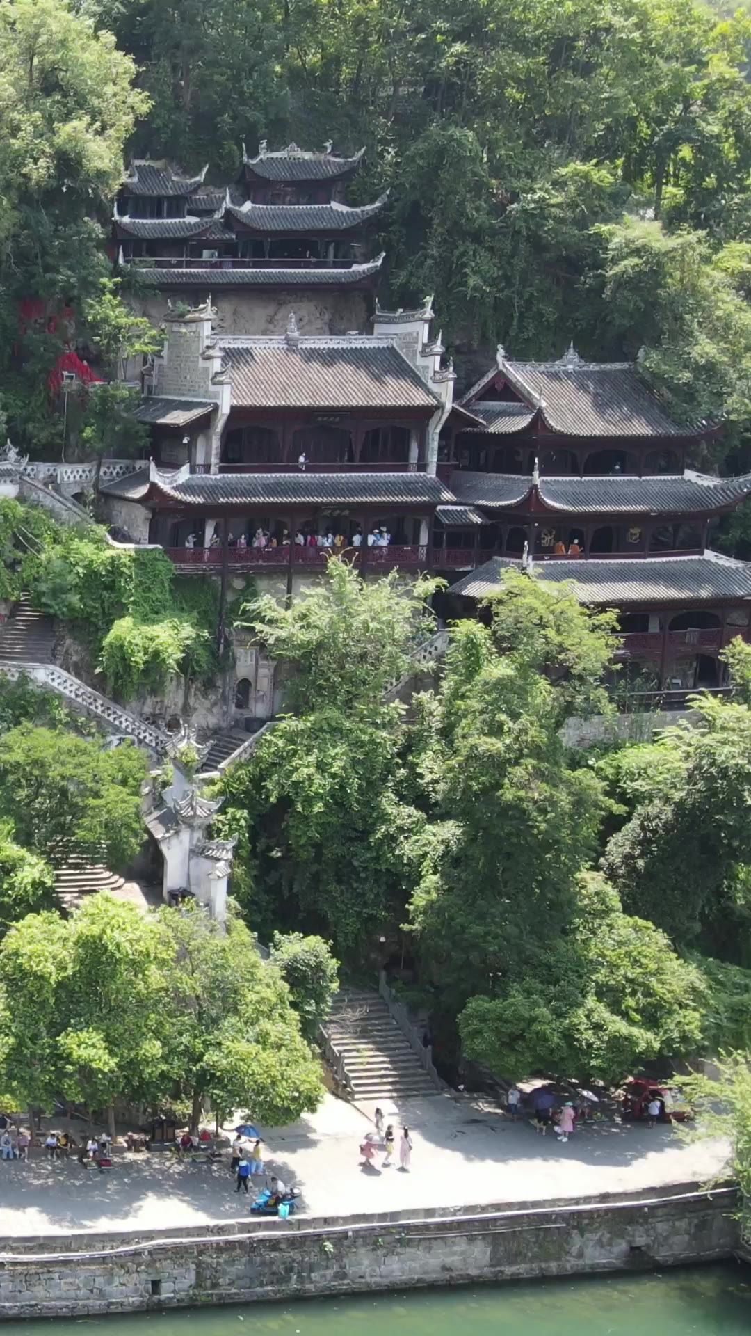 旅游景区贵州镇远青龙洞竖屏