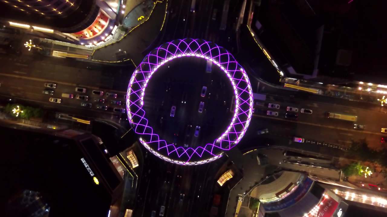 夜幕下的摩天轮