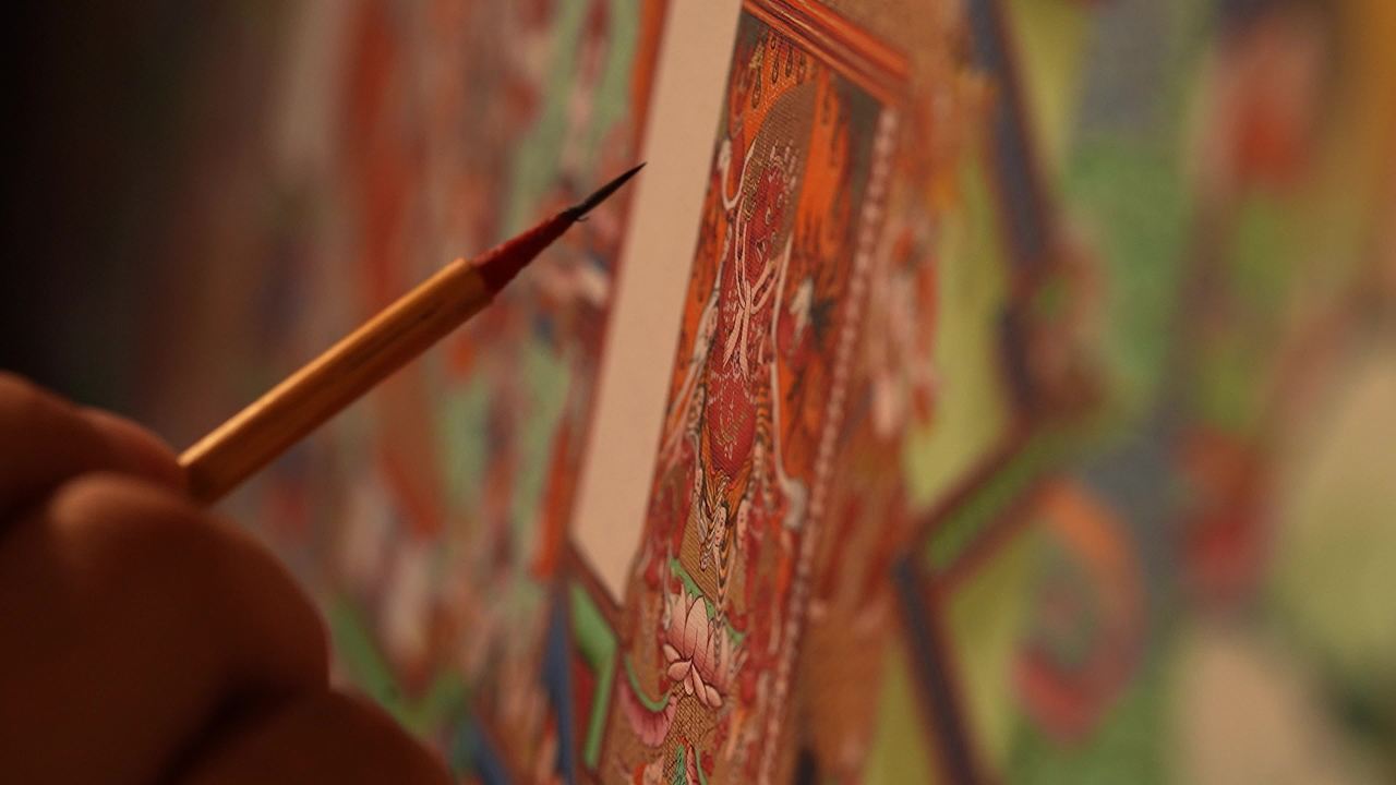 唐卡艺人绘画