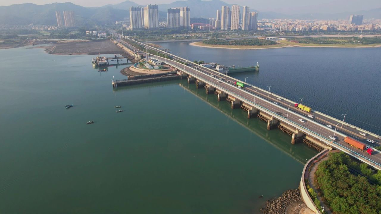 厦门航拍新阳大桥景观