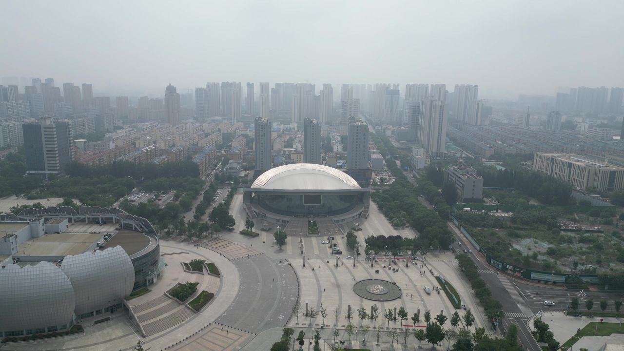 航拍山东菏泽牡丹广场菏泽大剧院