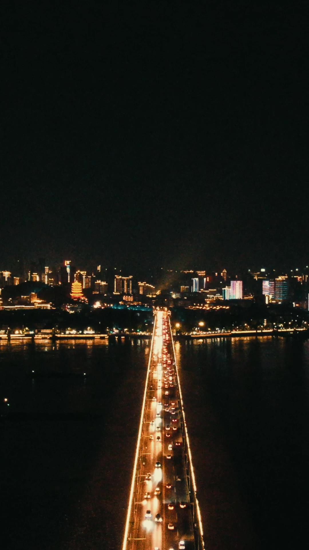 城市航拍武汉城市夜景竖屏航拍