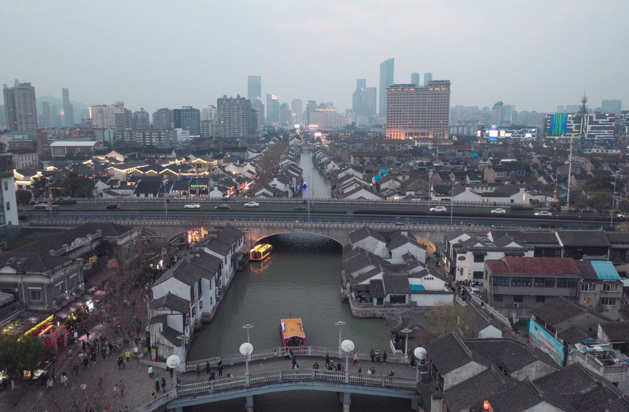 南长街 老街夜景航拍延时