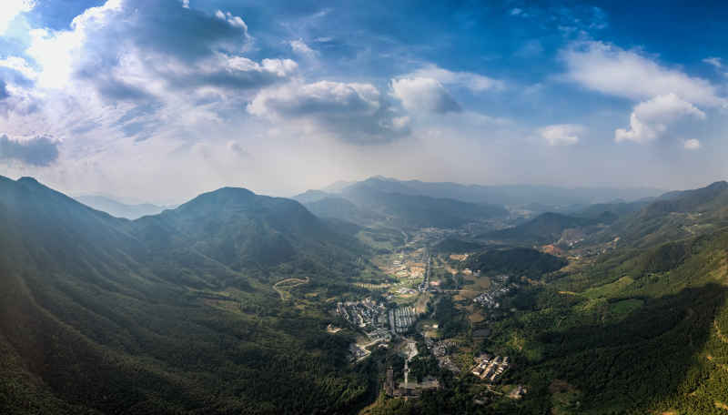 明月山风景区俯瞰全景