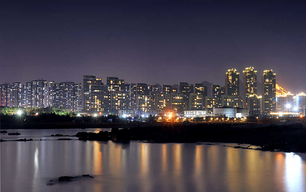 青岛麦岛金岸夜景