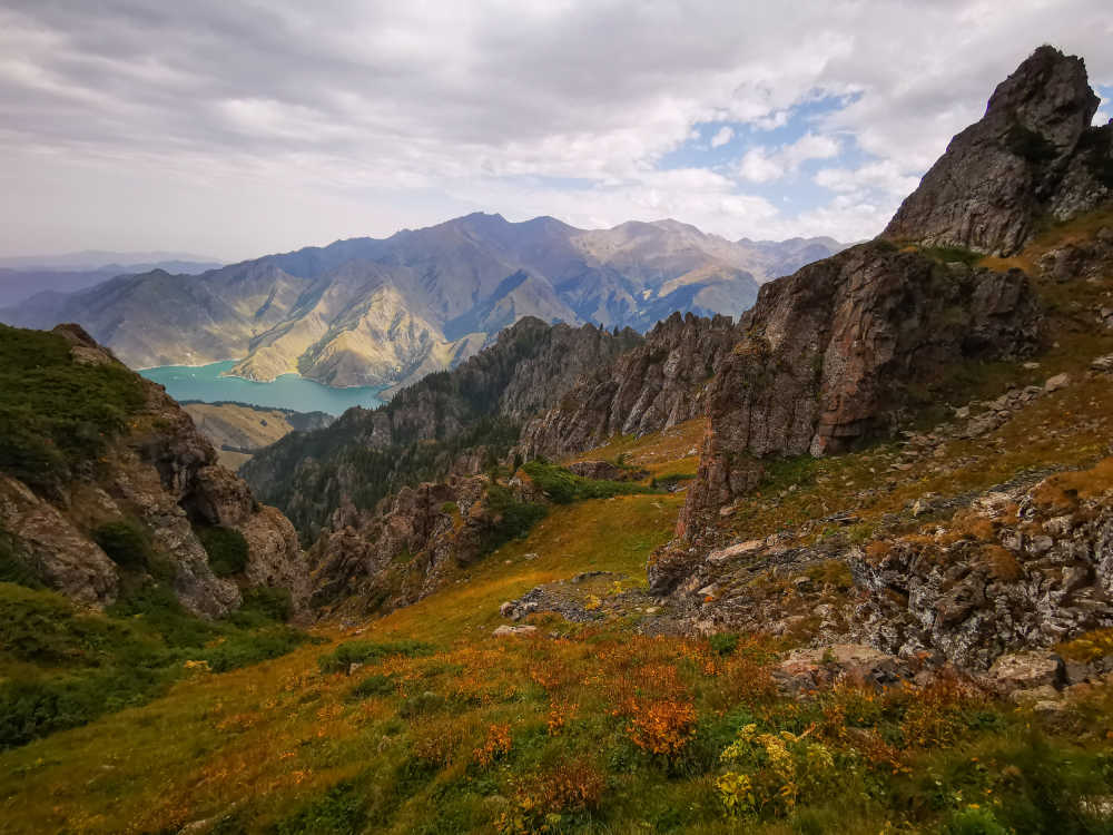 天山