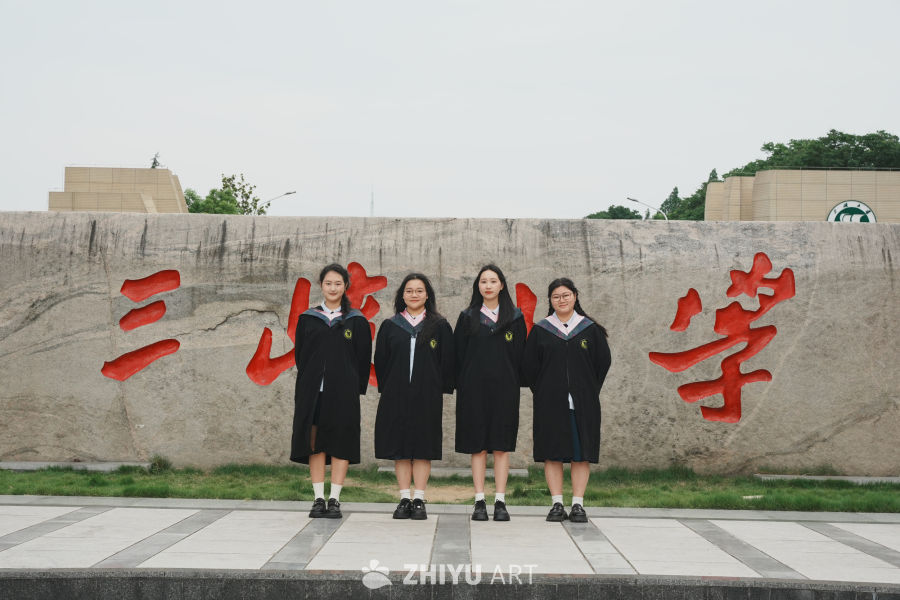 青春毕业季：校园合影