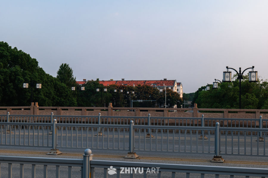 清晨的城市桥景