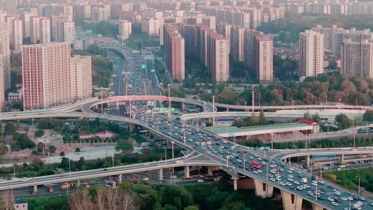 湖南长沙湘府路大桥城市建筑交通车流航拍 8