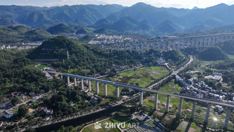 贵州盘兴高铁运行试验 13