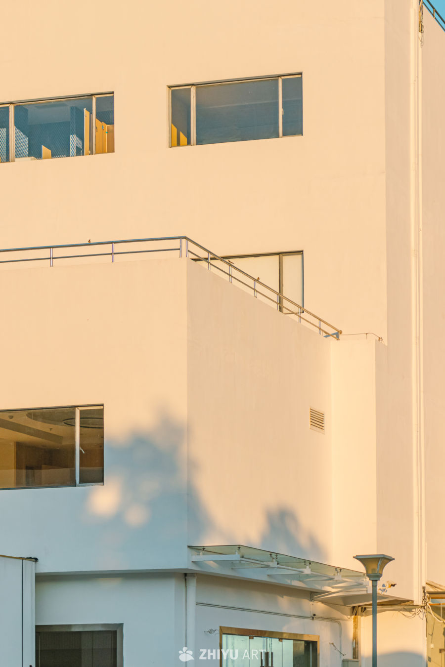 现代建筑的光影之美