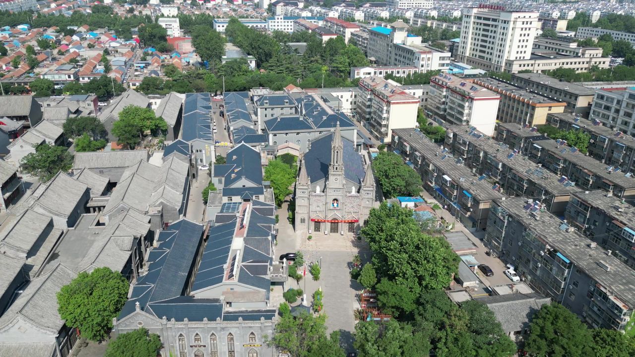 航拍山东潍坊青州城市风光