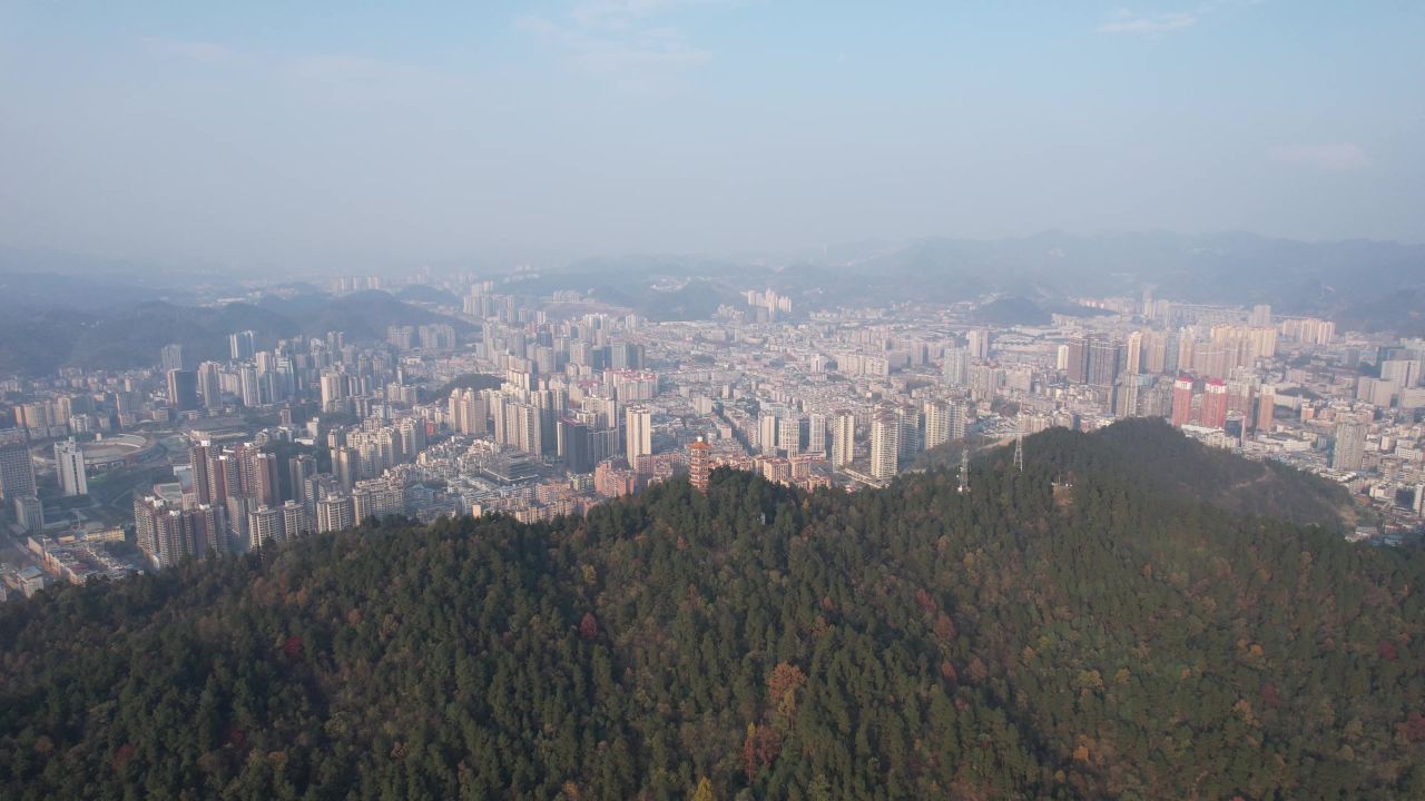 贵州遵义城市风光凤凰山公园航拍 