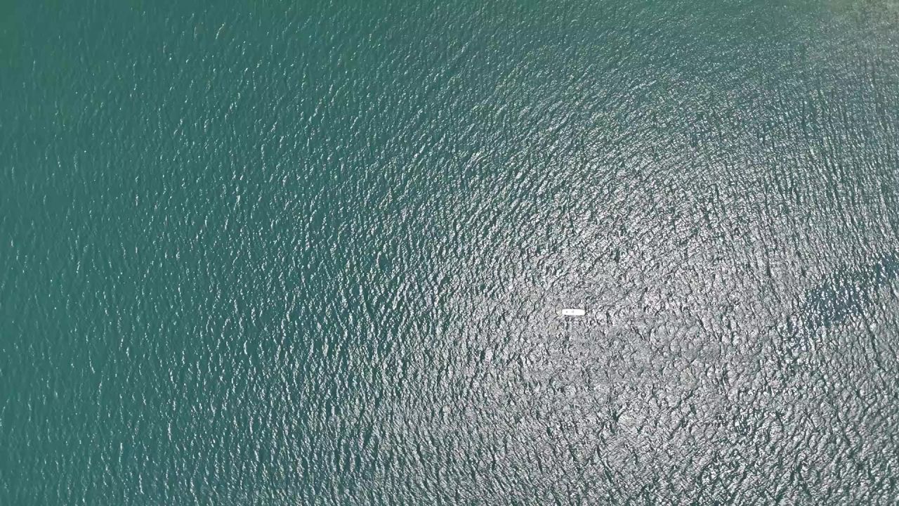 河上小船