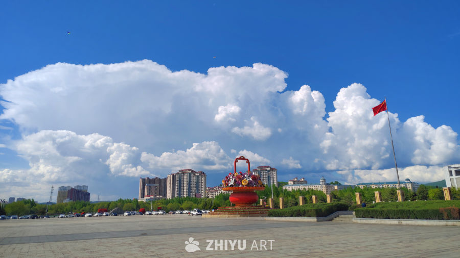 城市的天空礼赞