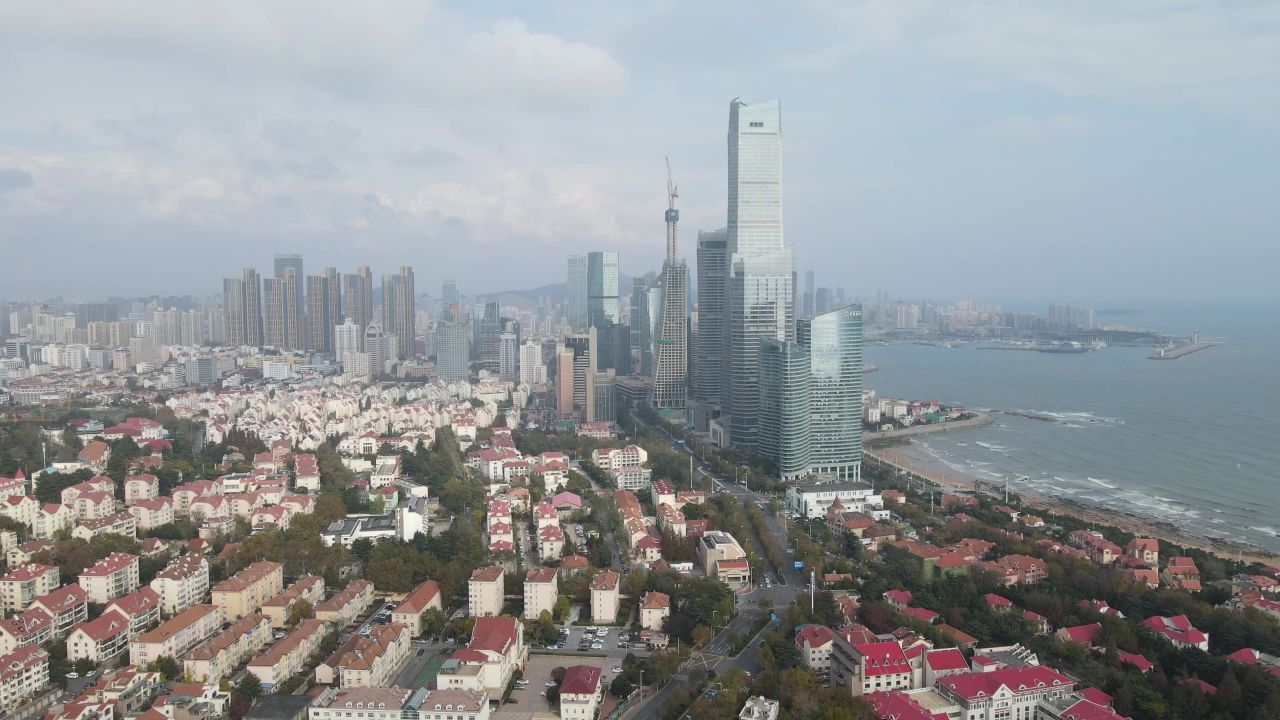 航拍山东青岛海天中心海岸线 