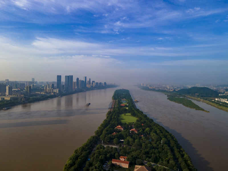 湖南长沙湘江橘子洲风光航拍摄影图 