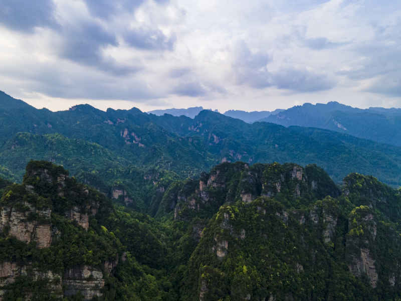 湖南张家界武陵源百丈崖风光