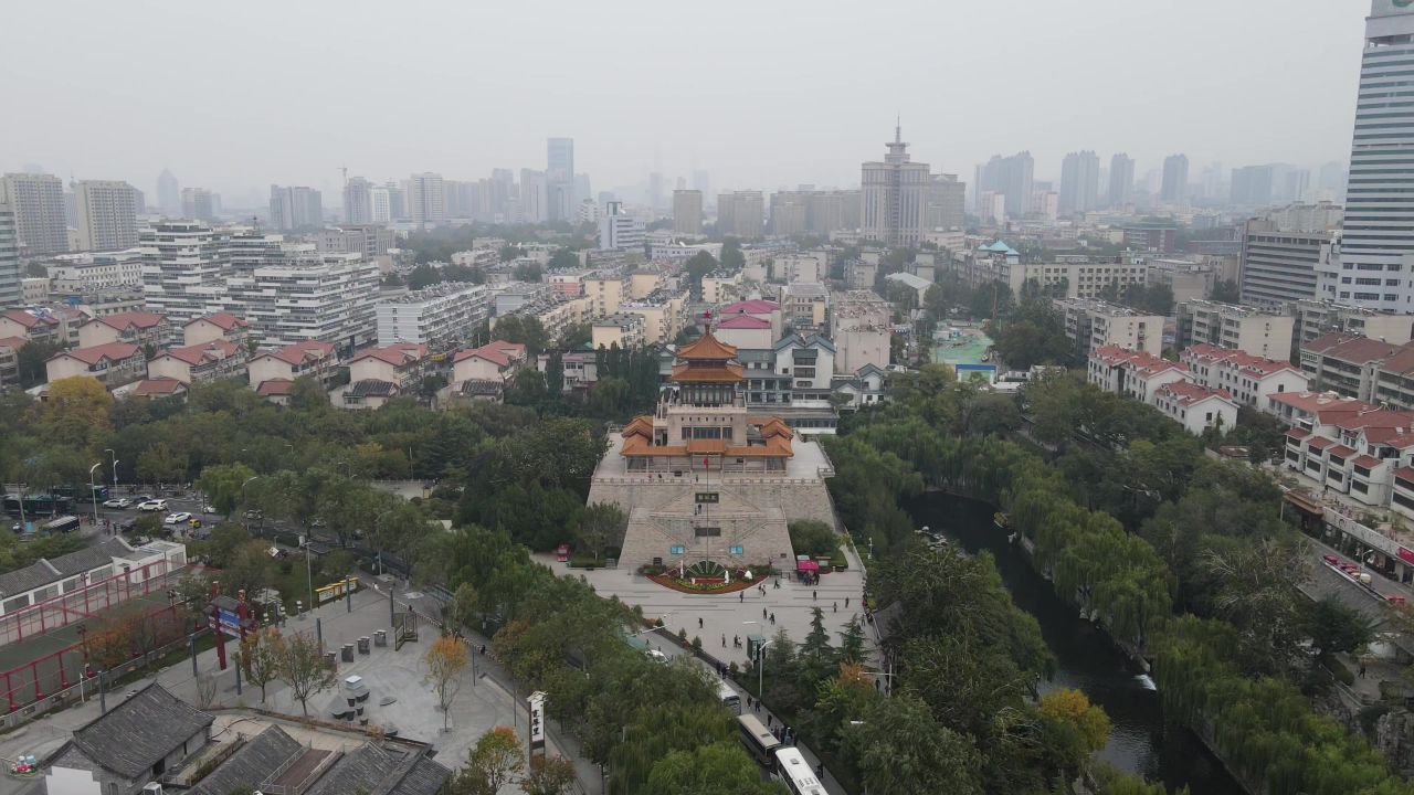 航拍山东济南解放阁地标建筑