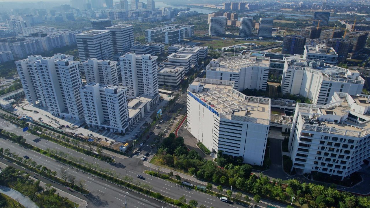航拍东南健康医疗大数据中心