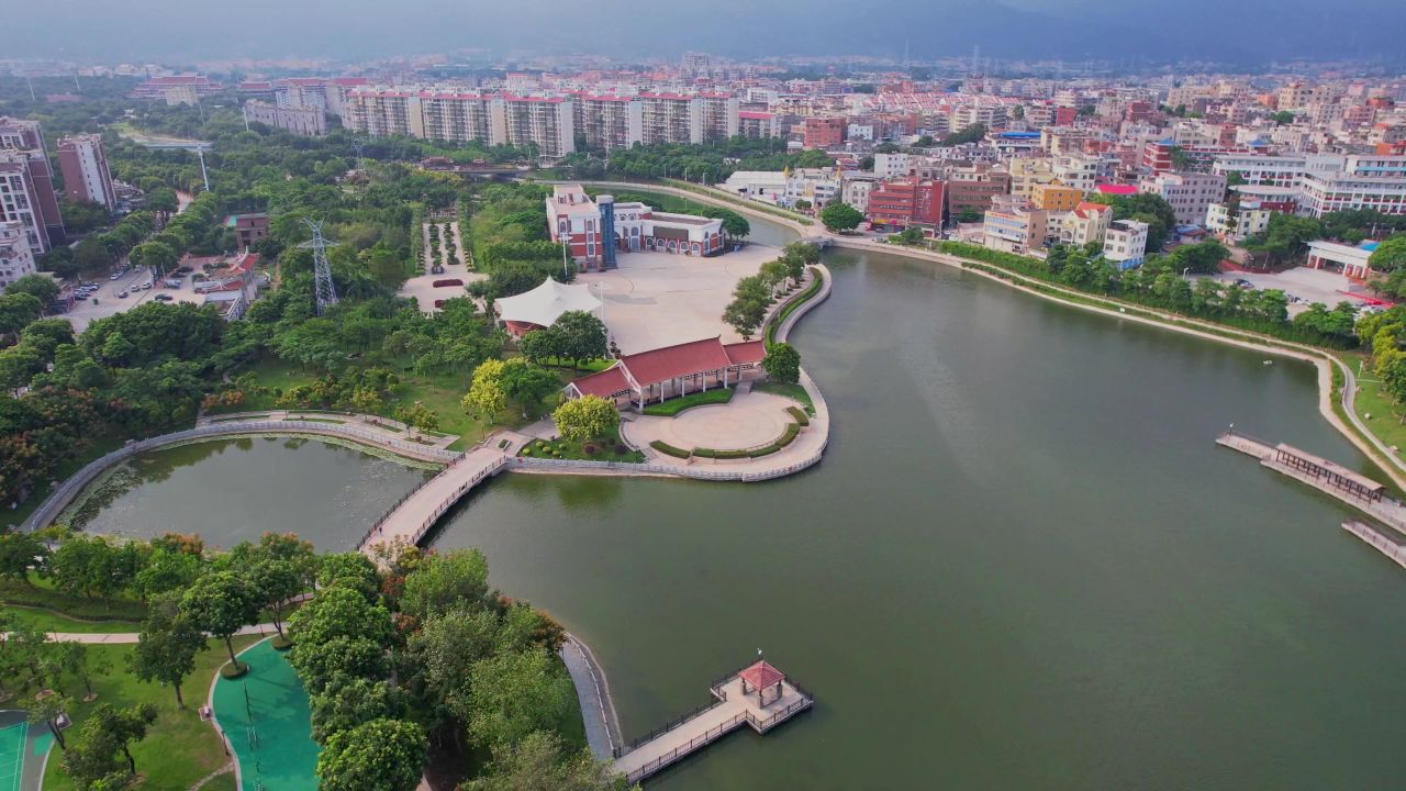 航拍厦门风景湖公园