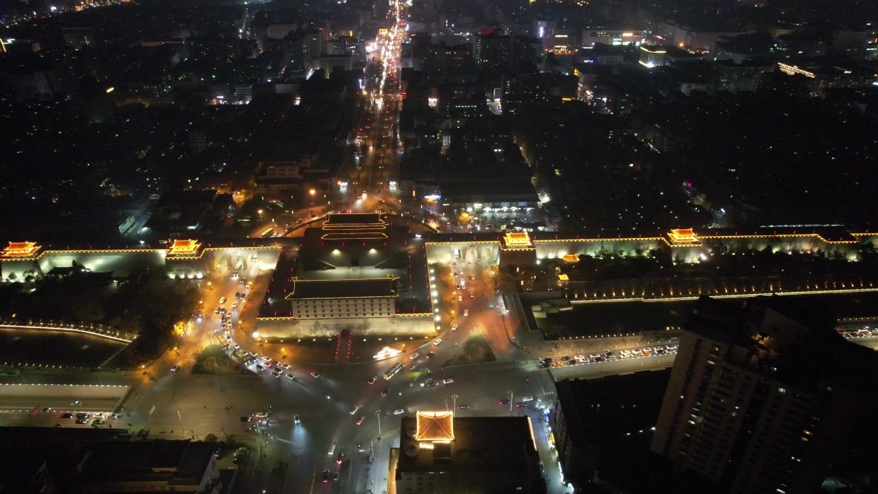 西安古城墙长乐门夜景灯光航拍