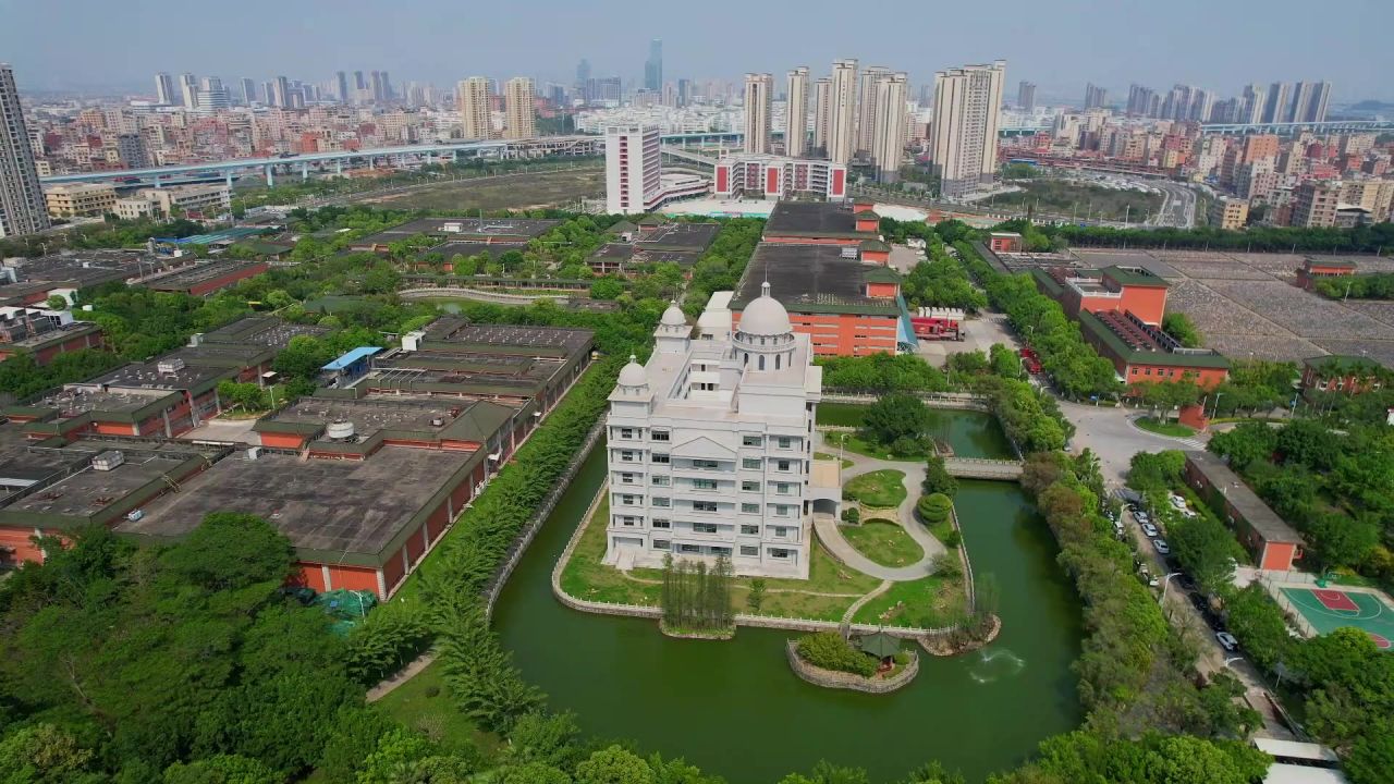 航拍厦门古龙酱文化园