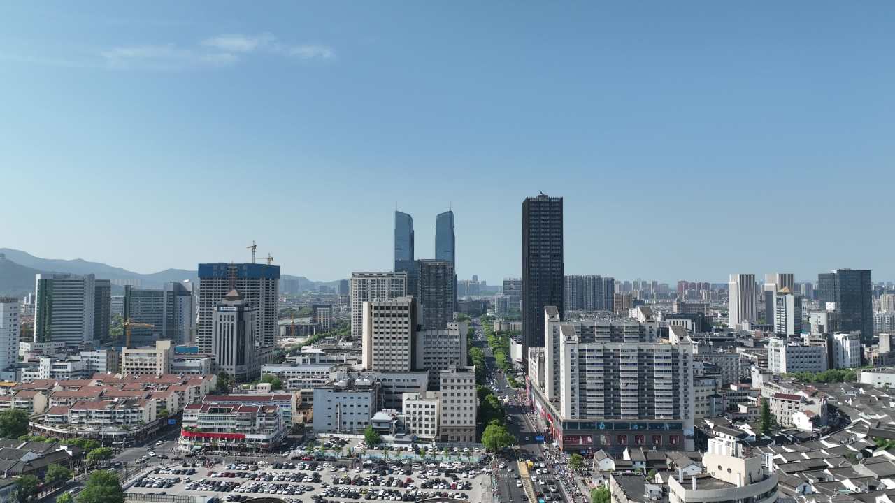4K航拍浙江湖州城市建筑风光大景 2