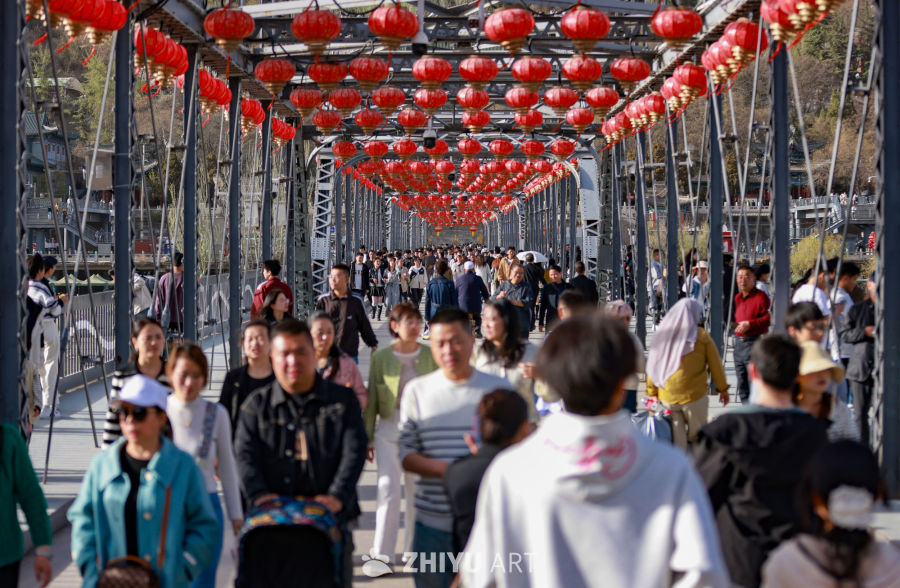 甘肃兰州：黄河之滨绿意盎然春景如画 11