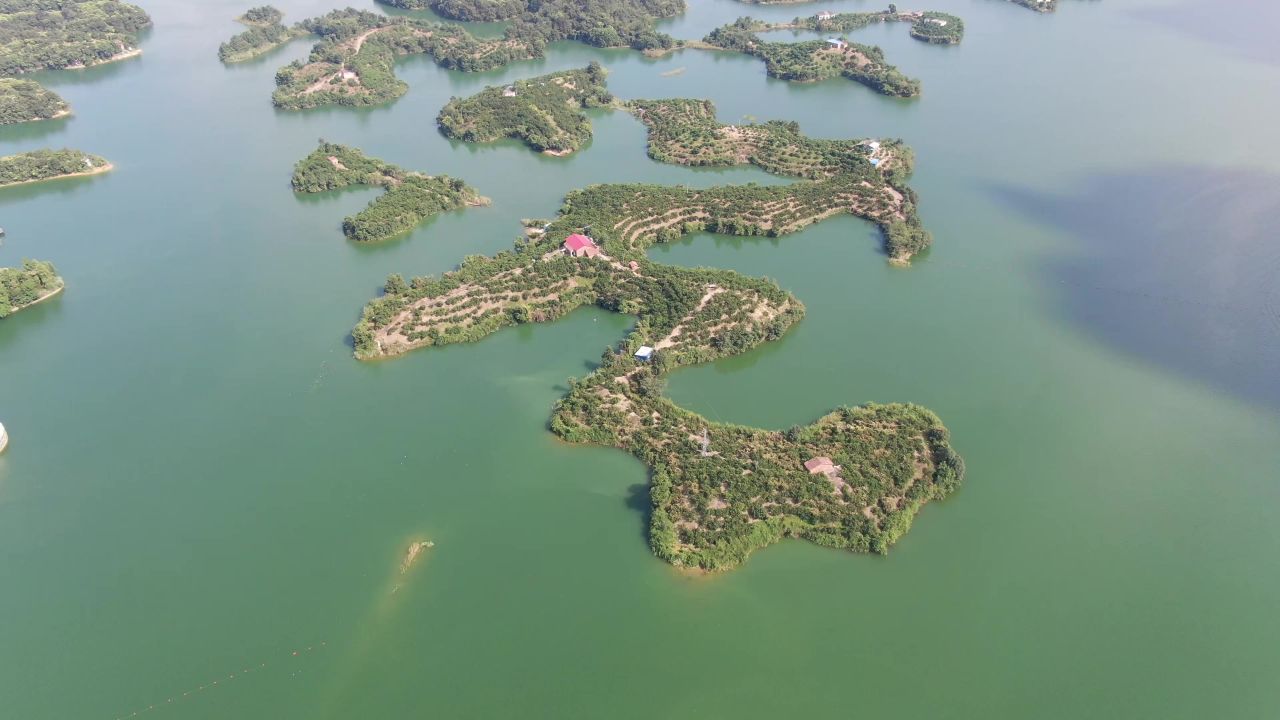 祖国大好河山湖北赤壁陆水湖航拍  