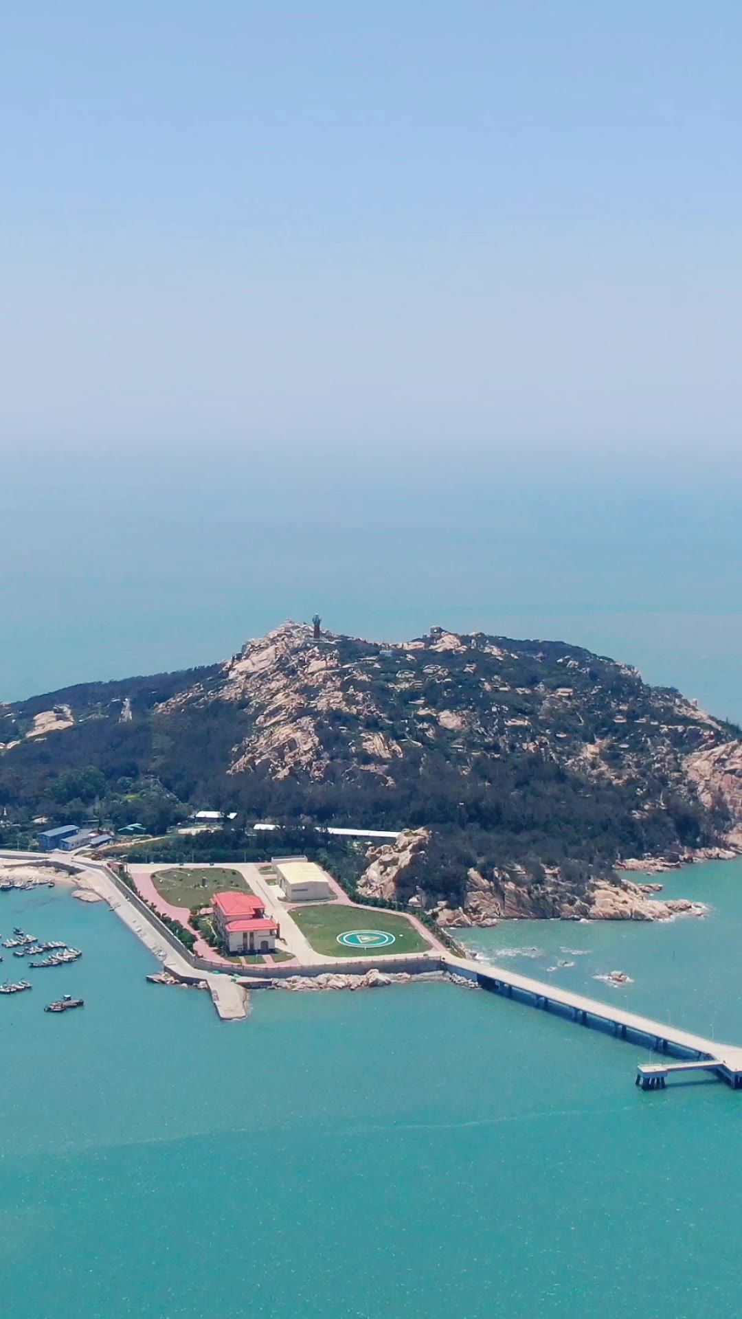 旅游景区福建湄洲岛5A景区竖屏航拍