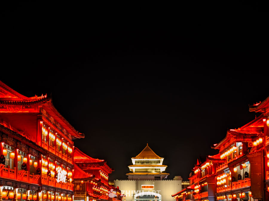 灯火辉煌的古街夜景